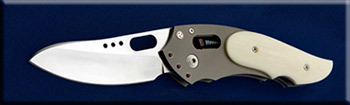 KHV000-pres-tac-solo.jpg