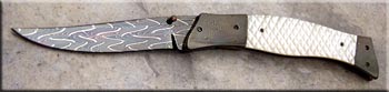 KJJ012C-fluted-pearl-big-solo.jpg