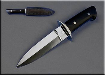 KKS021_dirk_solo.jpg