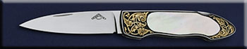 KWOB002-interf-E-pearl-lb-solo.jpg